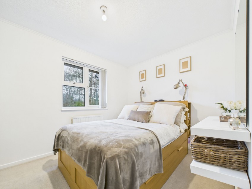 Images for Huscarle Way, Tilehurst, RG31