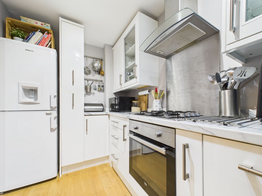 Images for Huscarle Way, Tilehurst, RG31