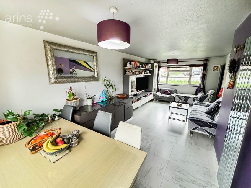 Images for Hollydale Close, Reading, RG2