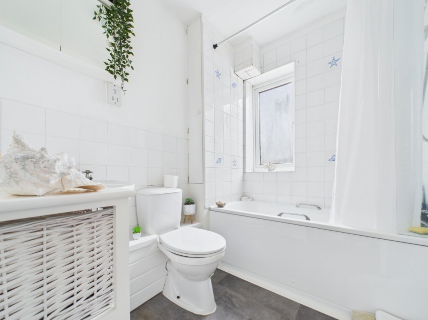 Images for School Road, Tilehurst, RG31