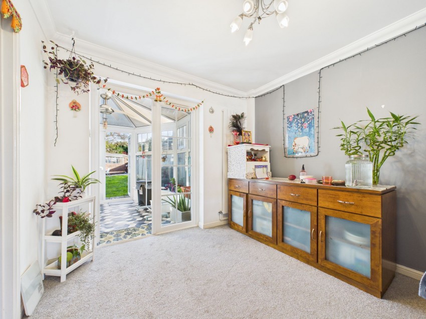 Images for Fernhurst Road, Calcot, RG31