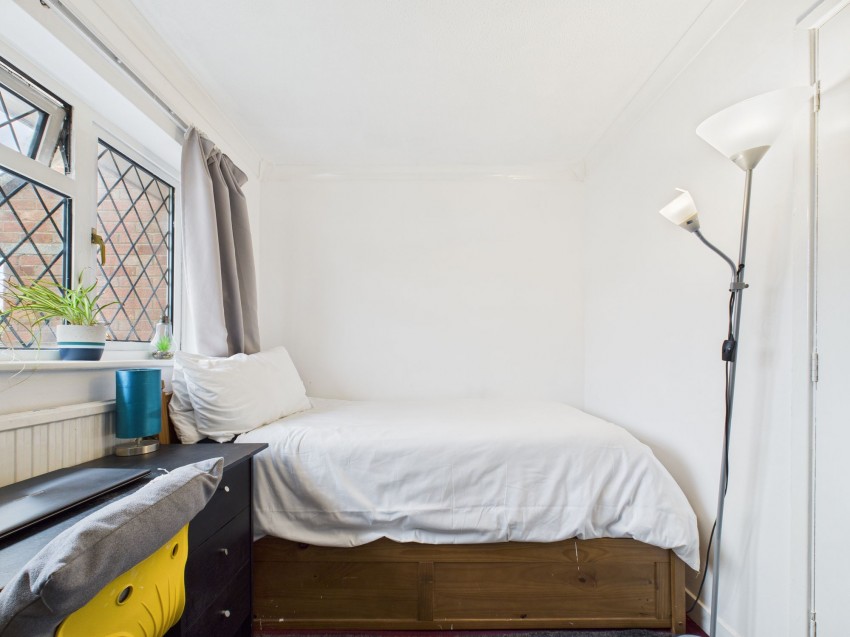 Images for Farm Drive, Tilehurst, RG31