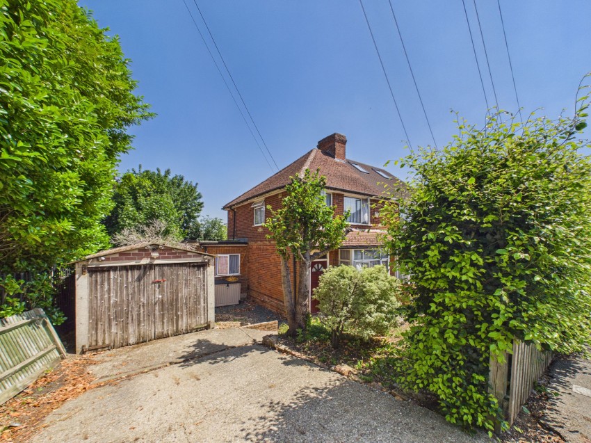 Images for Grasmere Avenue, Tilehurst, RG30