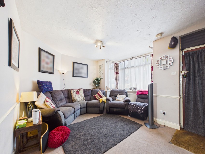 Images for Grasmere Avenue, Tilehurst, RG30