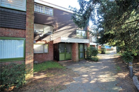 View Full Details for Parkside Road, READING, Berkshire