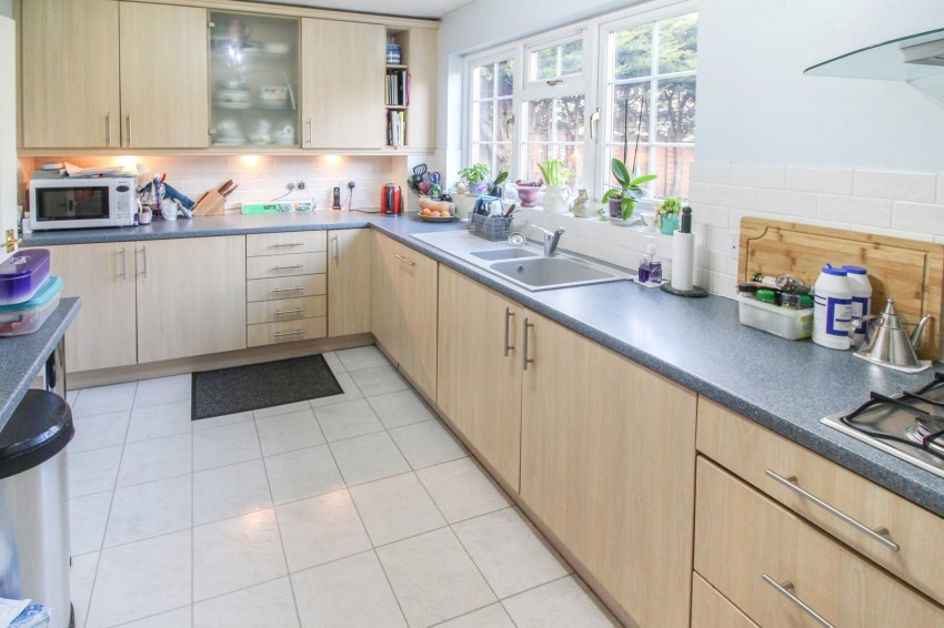 Images for Tilehurst, Reading, Berkshire