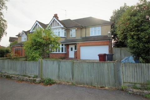 View Full Details for Kenilworth Avenue, Reading, Berkshire