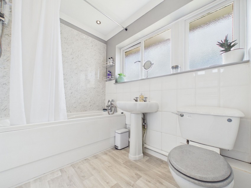 Images for Grantham Road, Reading, RG30