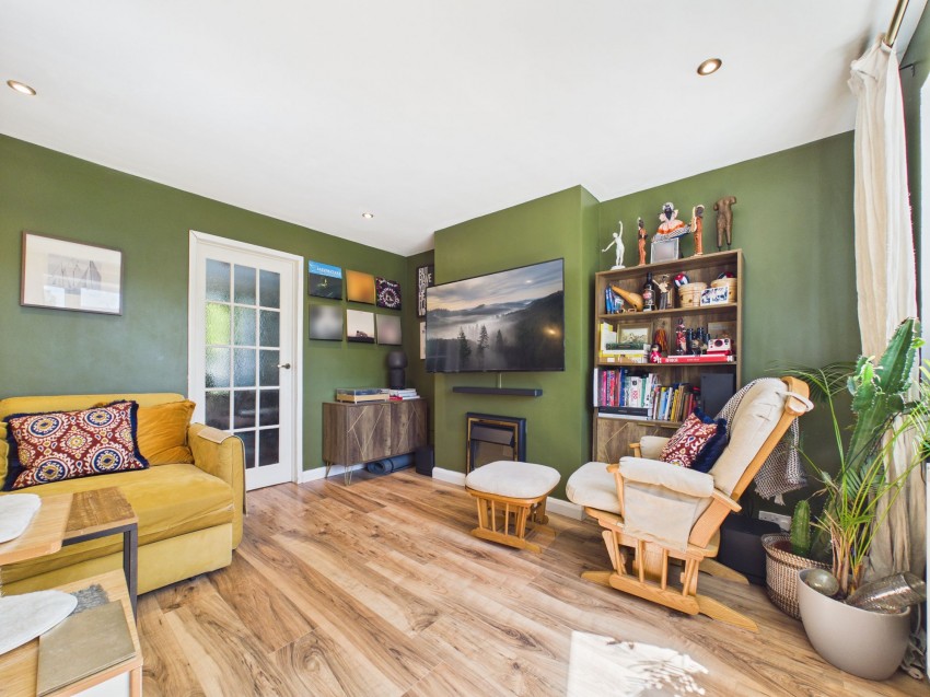 Images for Fullbrook Crescent, Tilehurst, RG31