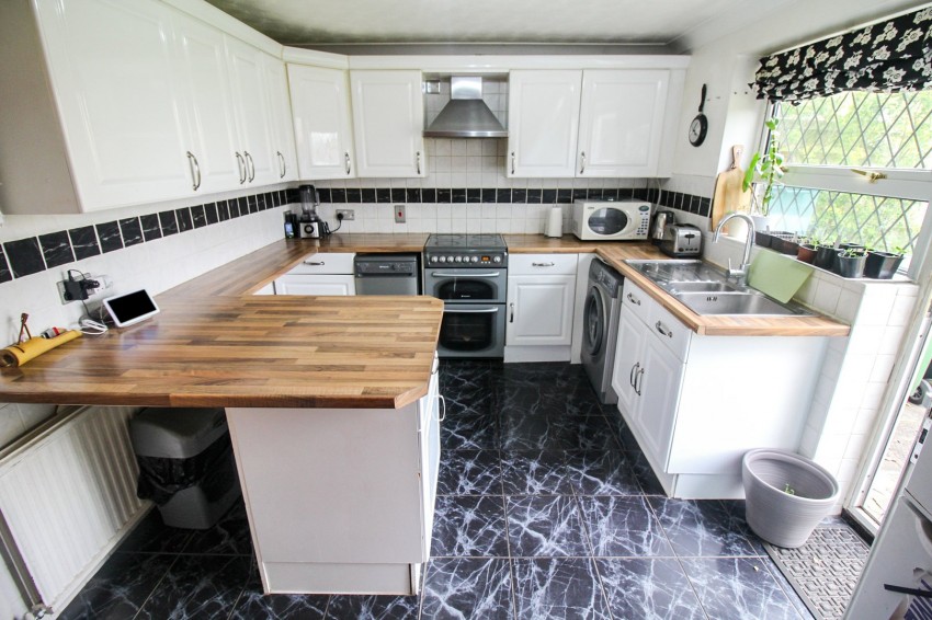 Images for Tilehurst, Reading, Berkshire