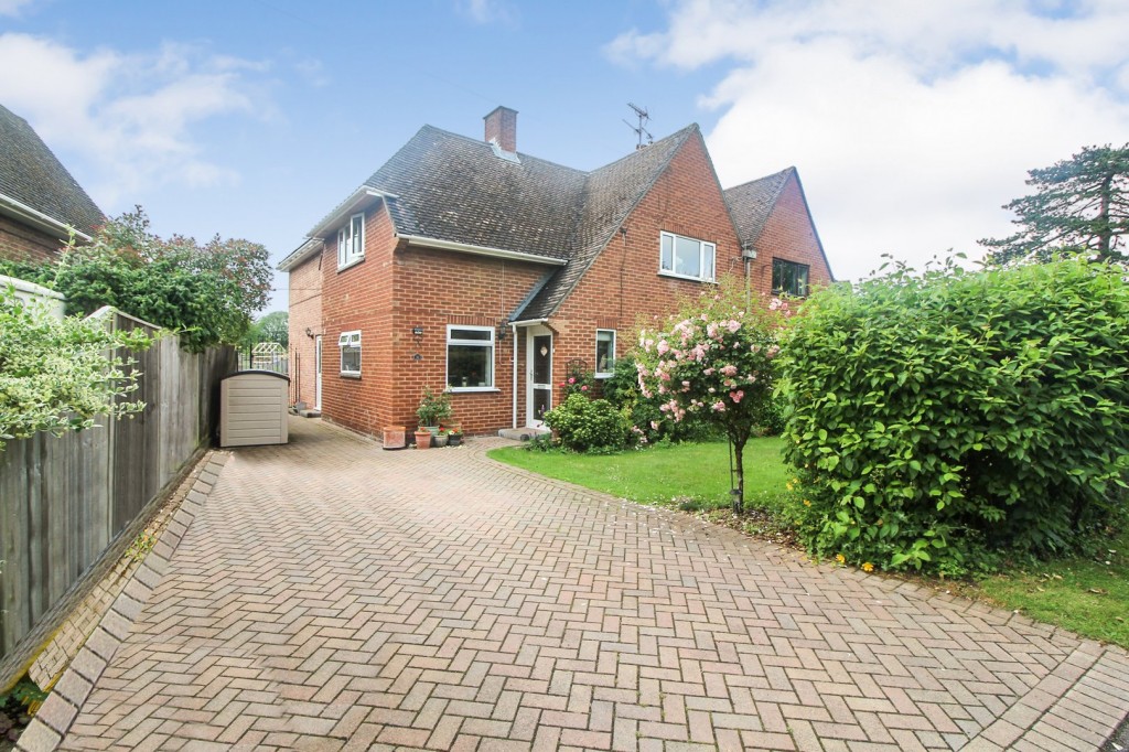 Bradfield Southend, Reading, Berkshire, 4 bedroom, SemiDetached House