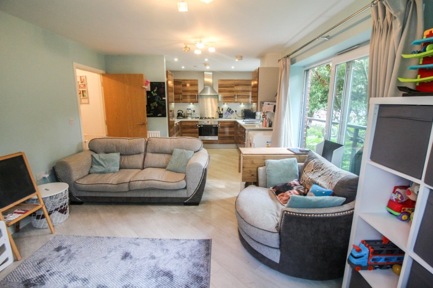 Images for Southcote Lane, Reading, Berkshire
