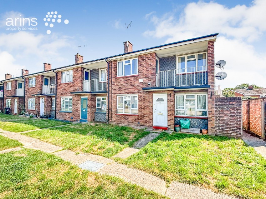 Images for Chestnut Crescent, Shinfield, RG2