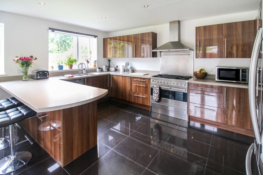 Images for Tilehurst, Reading, Berkshire