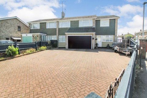 View Full Details for Circuit Lane, Reading, Berkshire