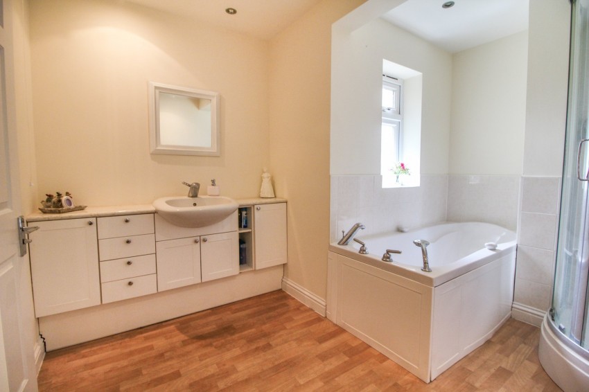 Images for Tilehurst, Reading, Berkshire