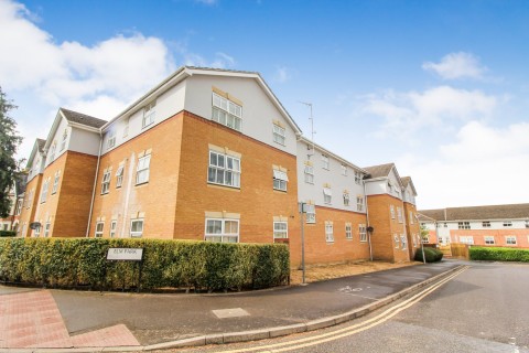 View Full Details for Elm Park, Reading, Berkshire