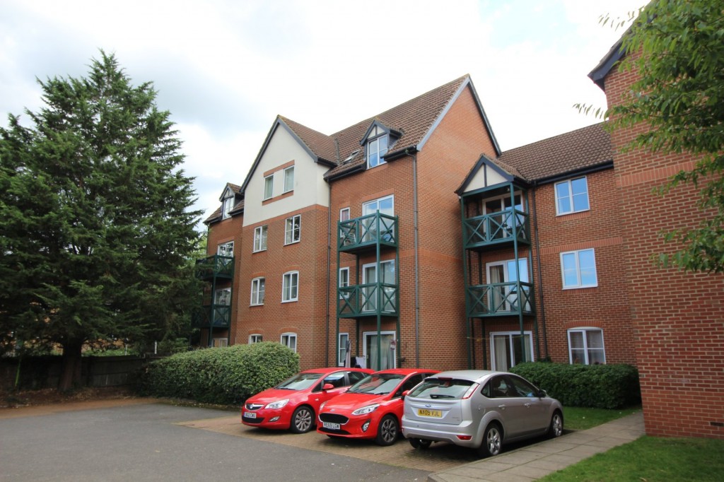 Rose Kiln Lane, Reading, Berkshire, 2 bedroom, Apartment