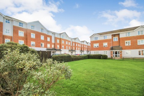 View Full Details for Elm Park, Reading, Berkshire