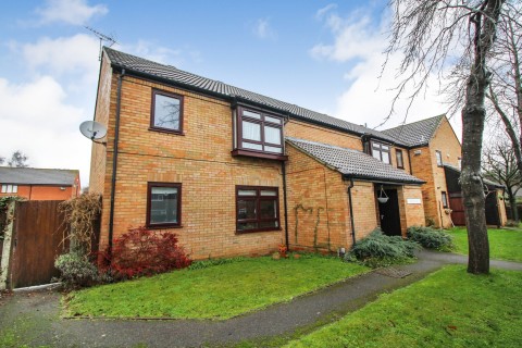 View Full Details for Aston Court, Reading, Berkshire