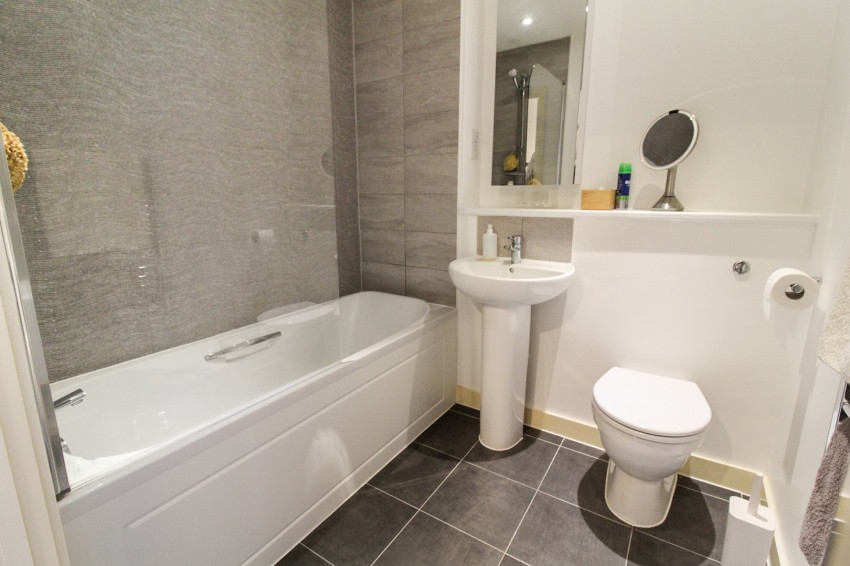 Images for Tilehurst, Reading, Berkshire