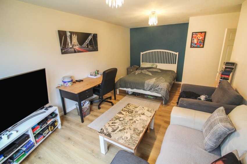 Images for Baron Court, Reading, Berkshire