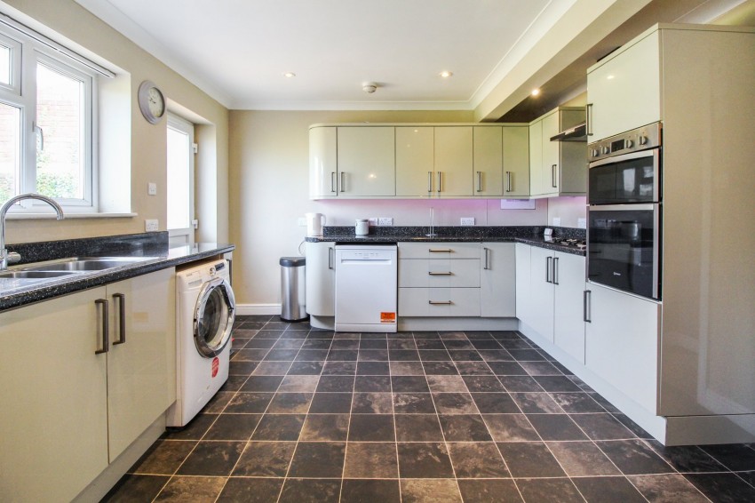 Images for Tilehurst, Reading, Berkshire