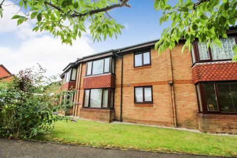 View Full Details for Burrcroft Court, Reading, Berkshire