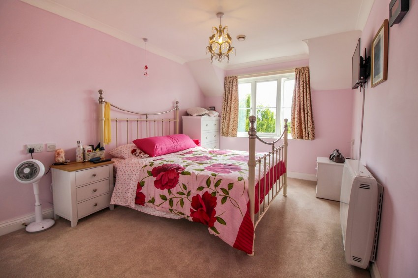 Images for Calcot, Reading, Berkshire