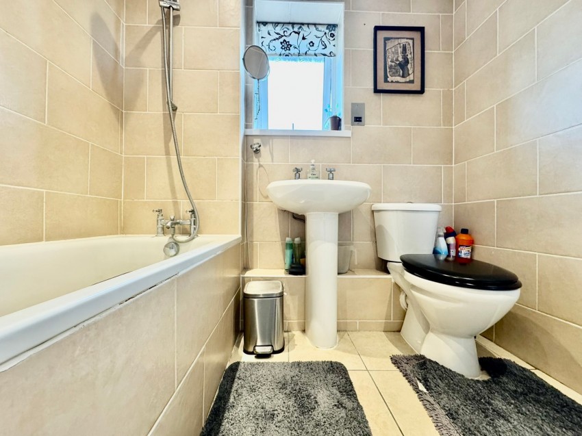 Images for Tilehurst, Reading, Berkshire