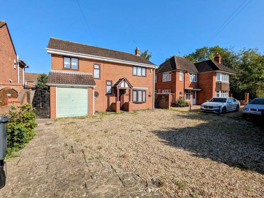 Images for Southcote Lane, Reading, Berkshire