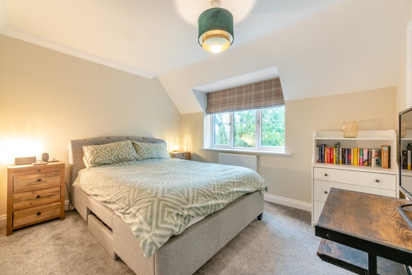 Images for Woolhampton, Reading, Berkshire