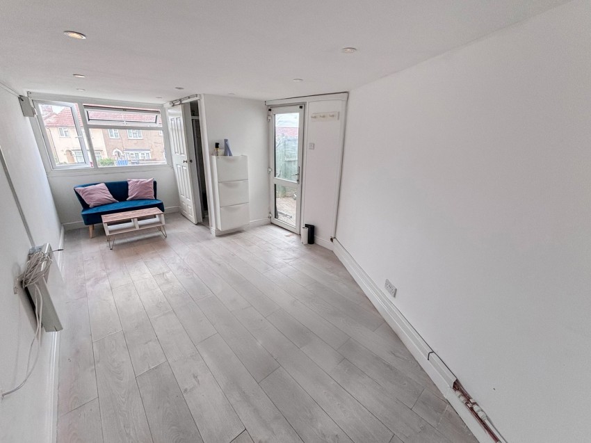Images for Tilehurst, Reading, Berkshire