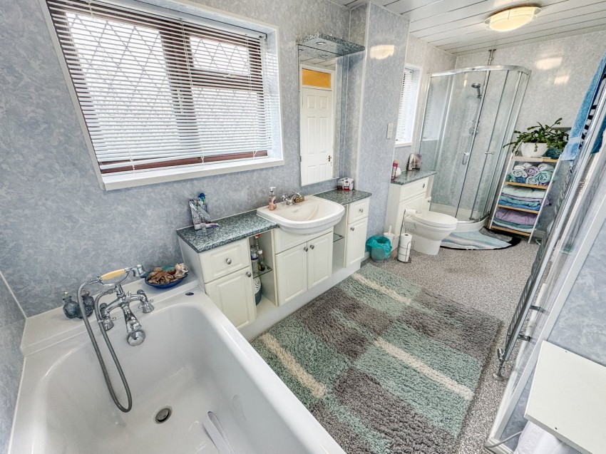 Images for Tilehurst, Reading, Berkshire