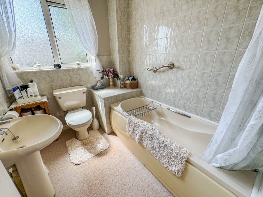 Images for Tilehurst, Reading, Berkshire