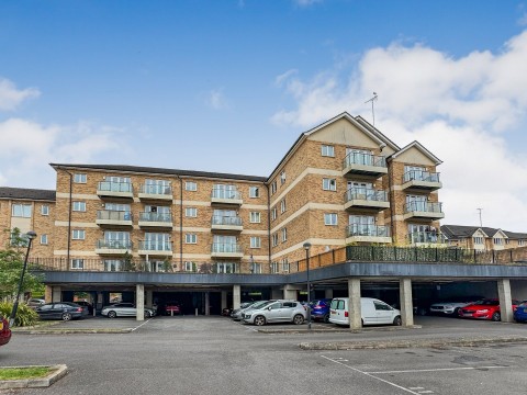 View Full Details for Branagh Court, Reading, Berkshire