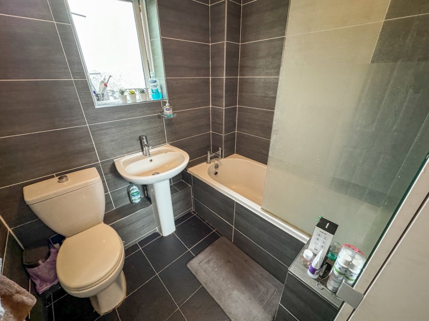 Images for Tilehurst, Reading, Berkshire