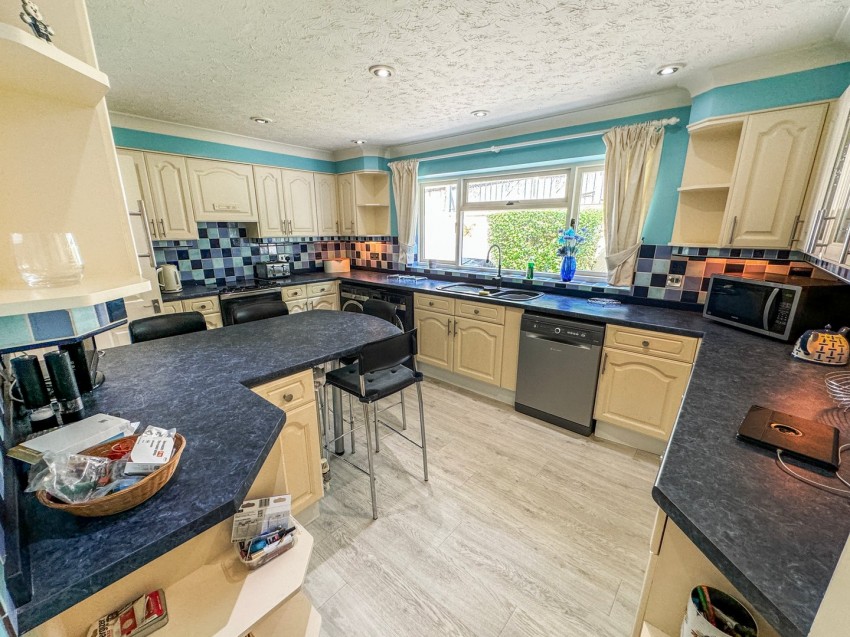 Images for Tilehurst, Reading, Berkshire