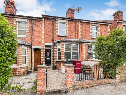 View Full Details for Grovelands Road, Reading, Berkshire