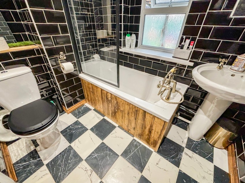 Images for Grovelands Road, Reading, Berkshire