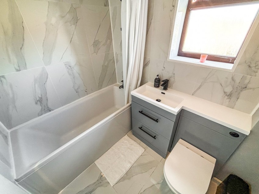 Images for Tilehurst, Reading, Berkshire