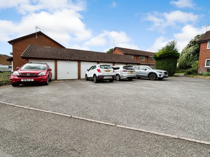 Images for Calcot, Reading, Berkshire
