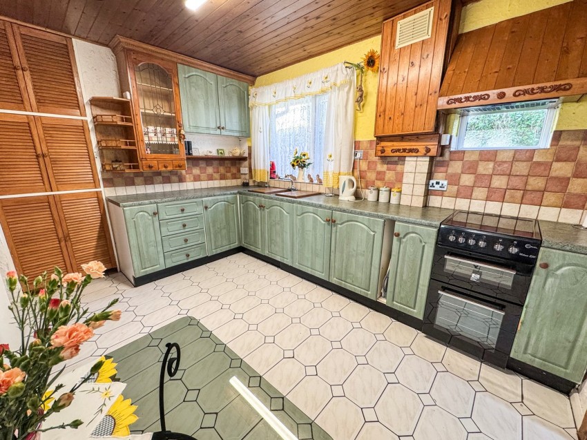 Images for Tilehurst, Reading, Berkshire