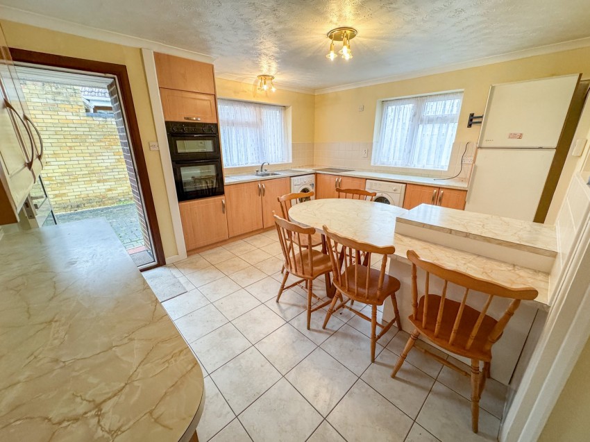 Images for Tilehurst, Reading, Berkshire