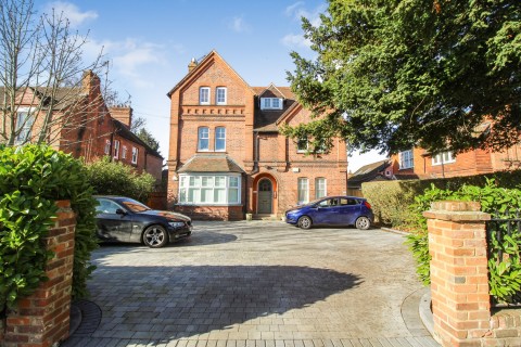 View Full Details for Western Elms Avenue, Reading, Berkshire