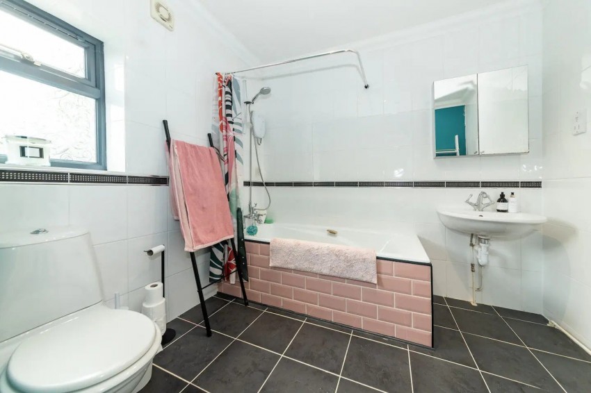 Images for Tilehurst, Reading, Berkshire