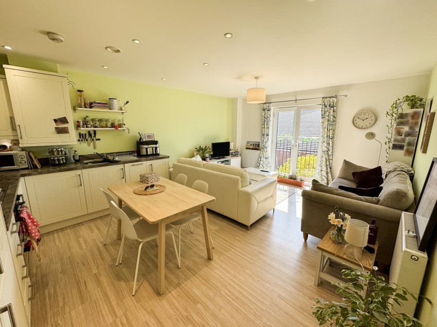 Images for Calcot, Reading, Berkshire