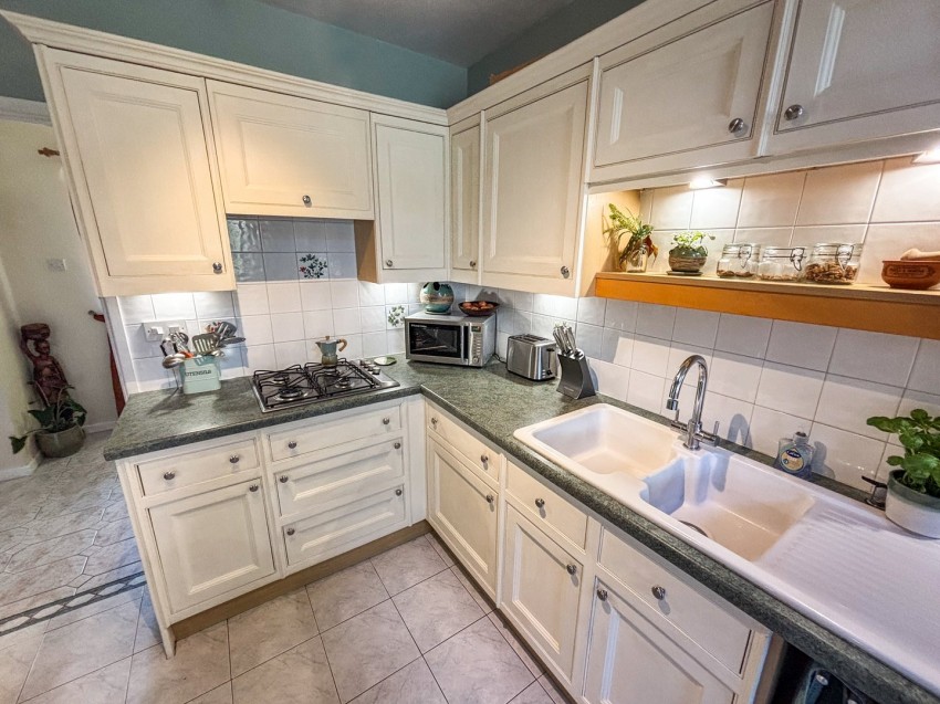 Images for Tilehurst, Reading, Berkshire