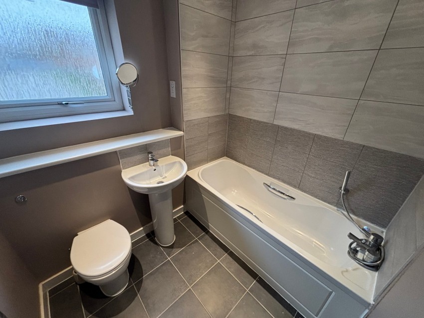 Images for Tilehurst, Reading, Berkshire