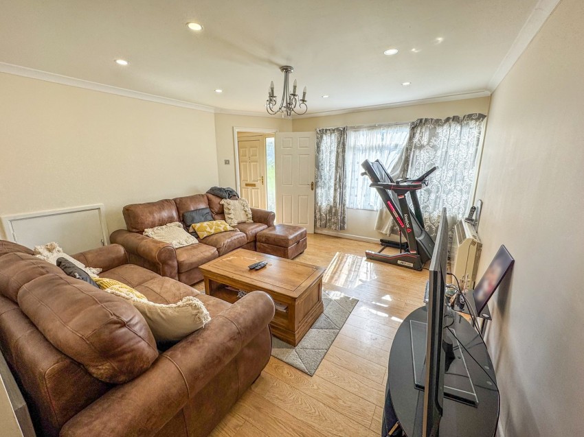 Images for Tilehurst, Reading, Berkshire